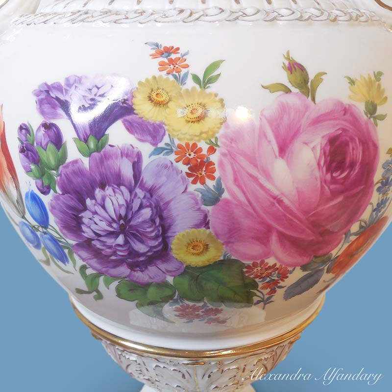Item No. 10170: A Large Meissen Porcelain Vase (Model by