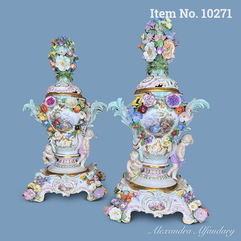 Item No. 10271: A Pair Of Decorative Meissen Potpourri Vases And Stands, ca. 1870-1880