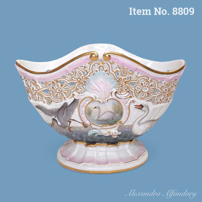 Item No. 8809: A Meissen Porcelain Wine Cooler With Swans and Heron, ca. 1870
