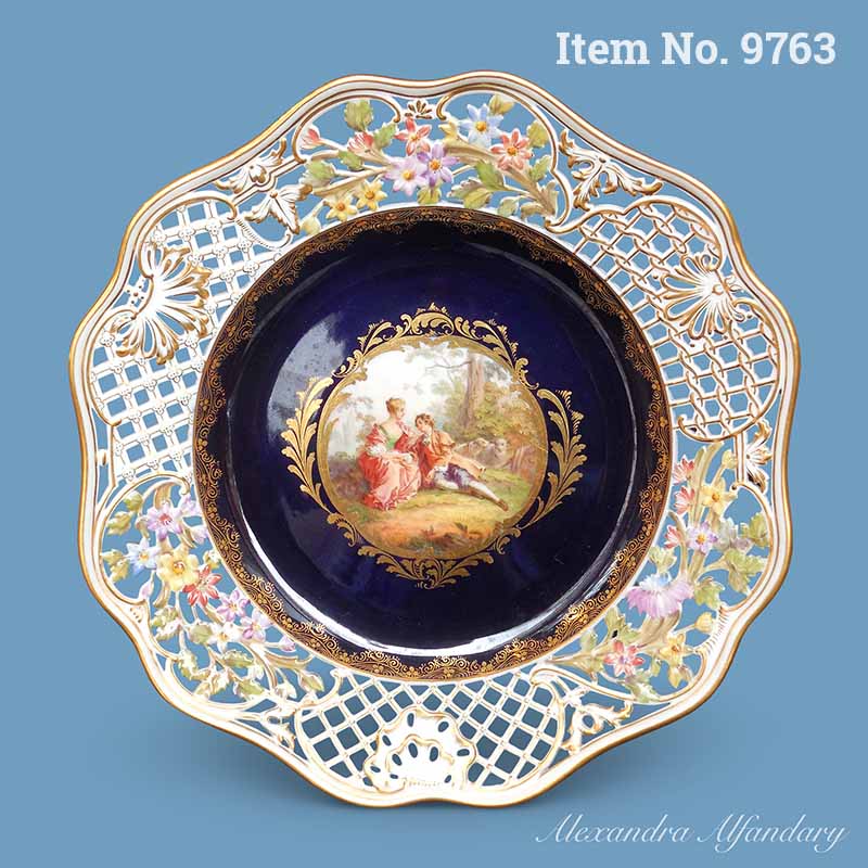 Item No. 9763: A Pierced Meissen Cobalt Blue Plate With Painted Romantic Scene, ca. 1880